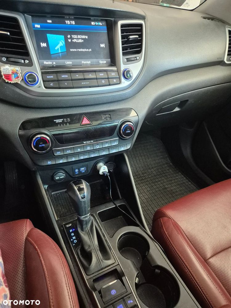 Hyundai Tucson 1.7 CRDI BlueDrive Premium 2WD DCT - 10