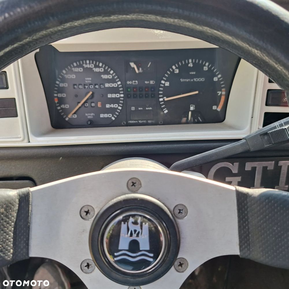 Volkswagen Golf - 17