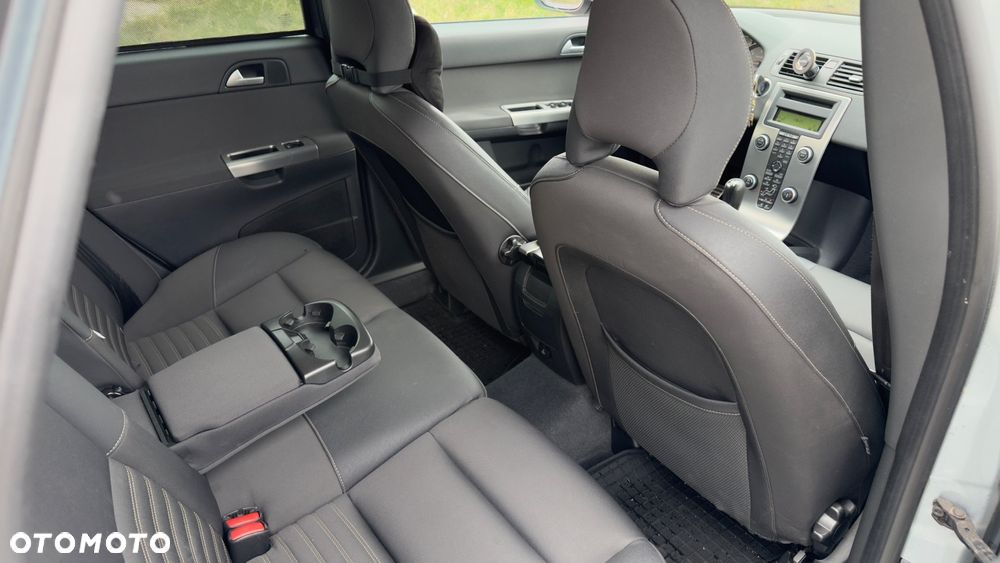 Volvo V50 1.6D Summum - 16