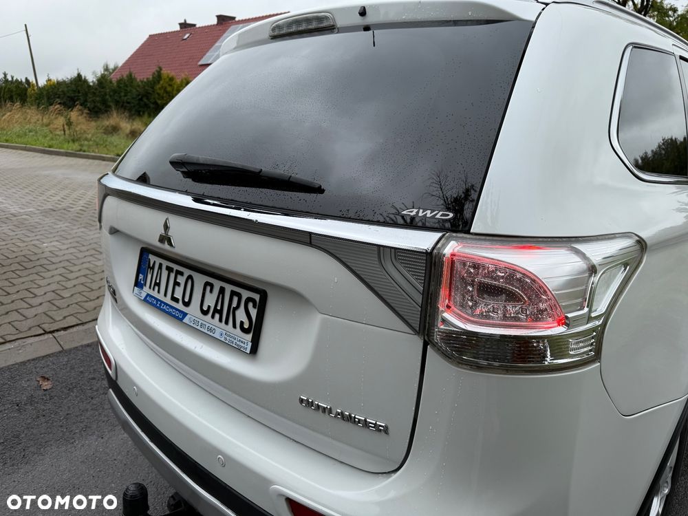 Mitsubishi Outlander - 26
