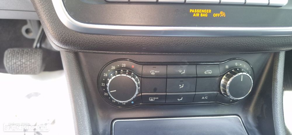 Mercedes-Benz CLA 200 d 7G-DCT UrbanStyle Edition - 10