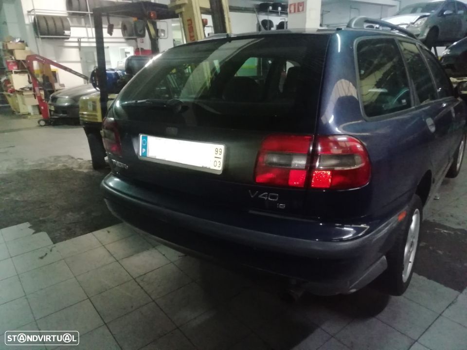 Volvo V40 - 1
