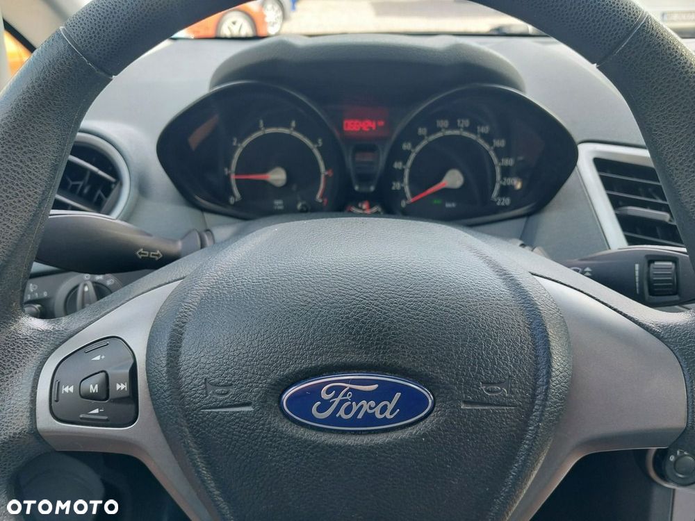 Ford Fiesta 1.25 Trend EU5 - 21