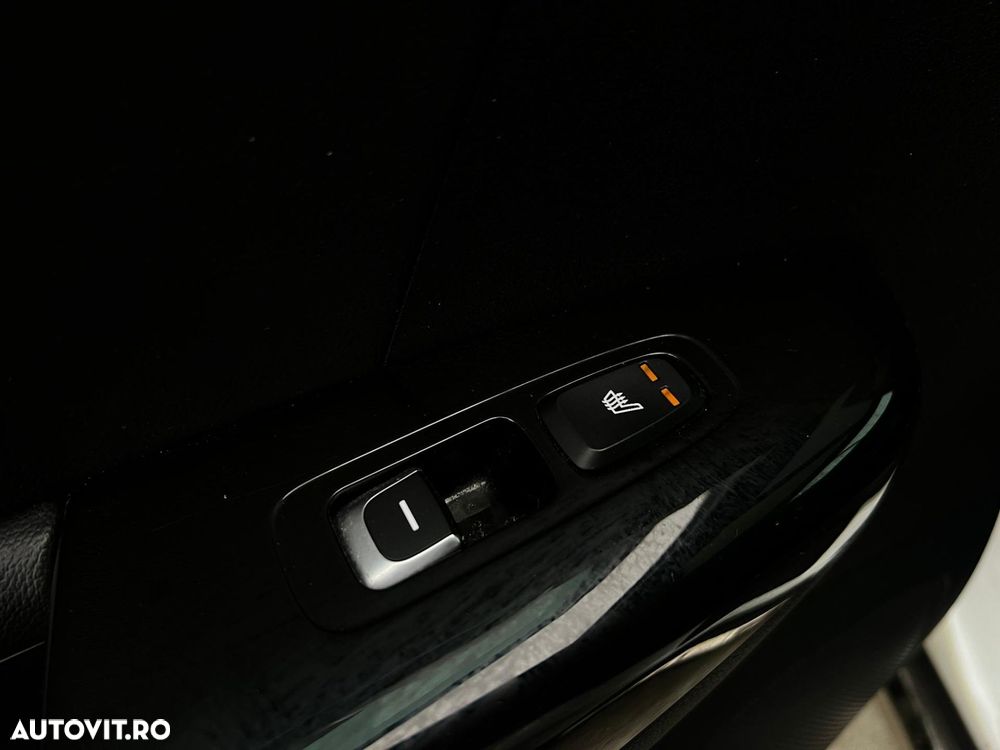 Kia Sportage 2.0 DSL 8AT HP 4x4 GT Line - 33