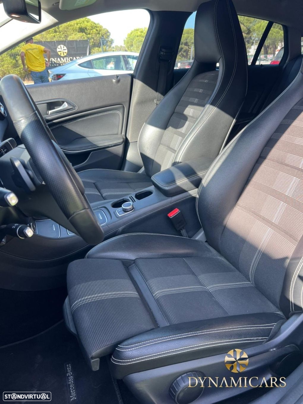 Mercedes-Benz CLA 200 - 7