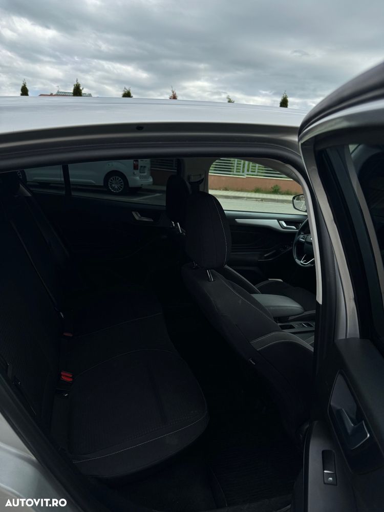 Ford Focus - 18