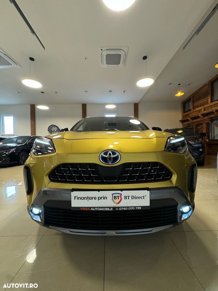 Toyota Yaris Cross Hybrid 130 1.5 VVT-i Black&White - 37