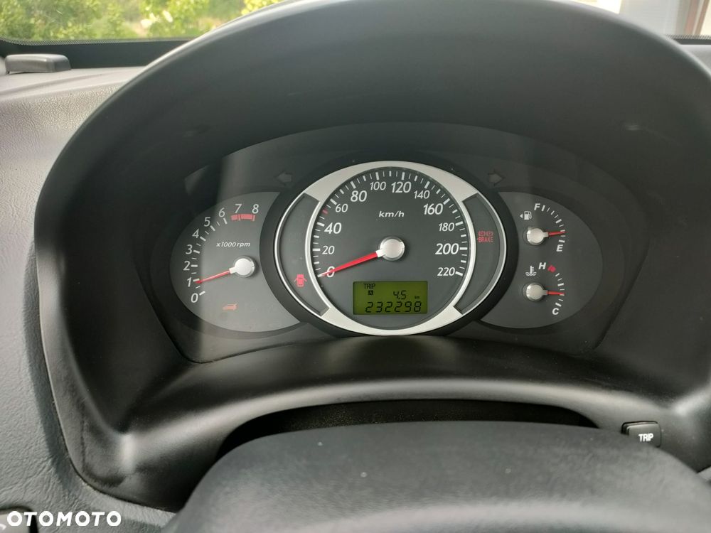 Hyundai Tucson 2.0 Active / Style - 12
