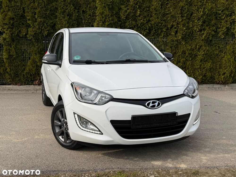 Hyundai i20 1.2 Fifa World Cup Edition - 1