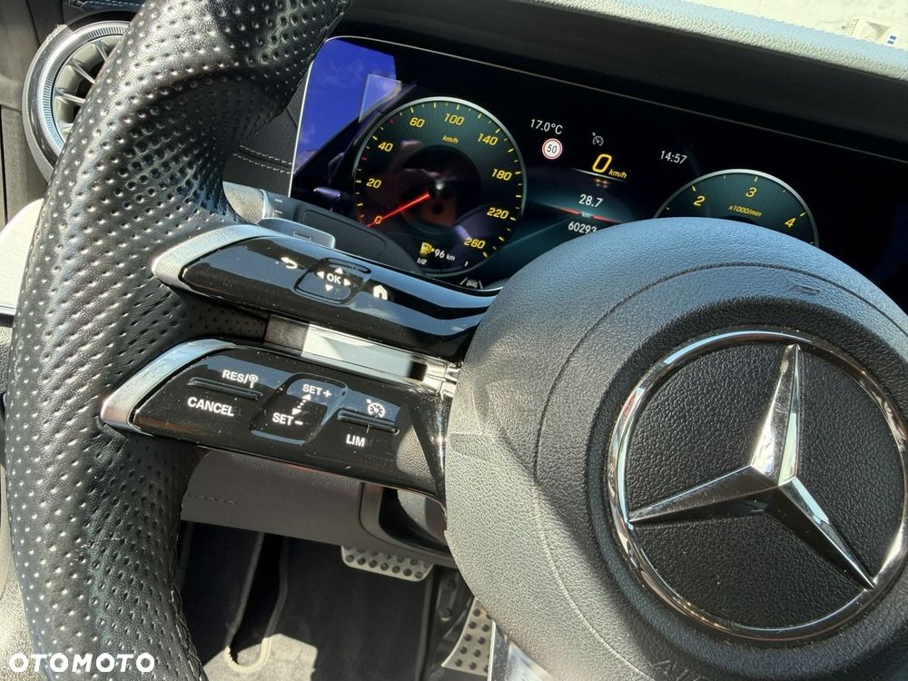 Mercedes-Benz Klasa E 220 d 4-Matic AMG - 17