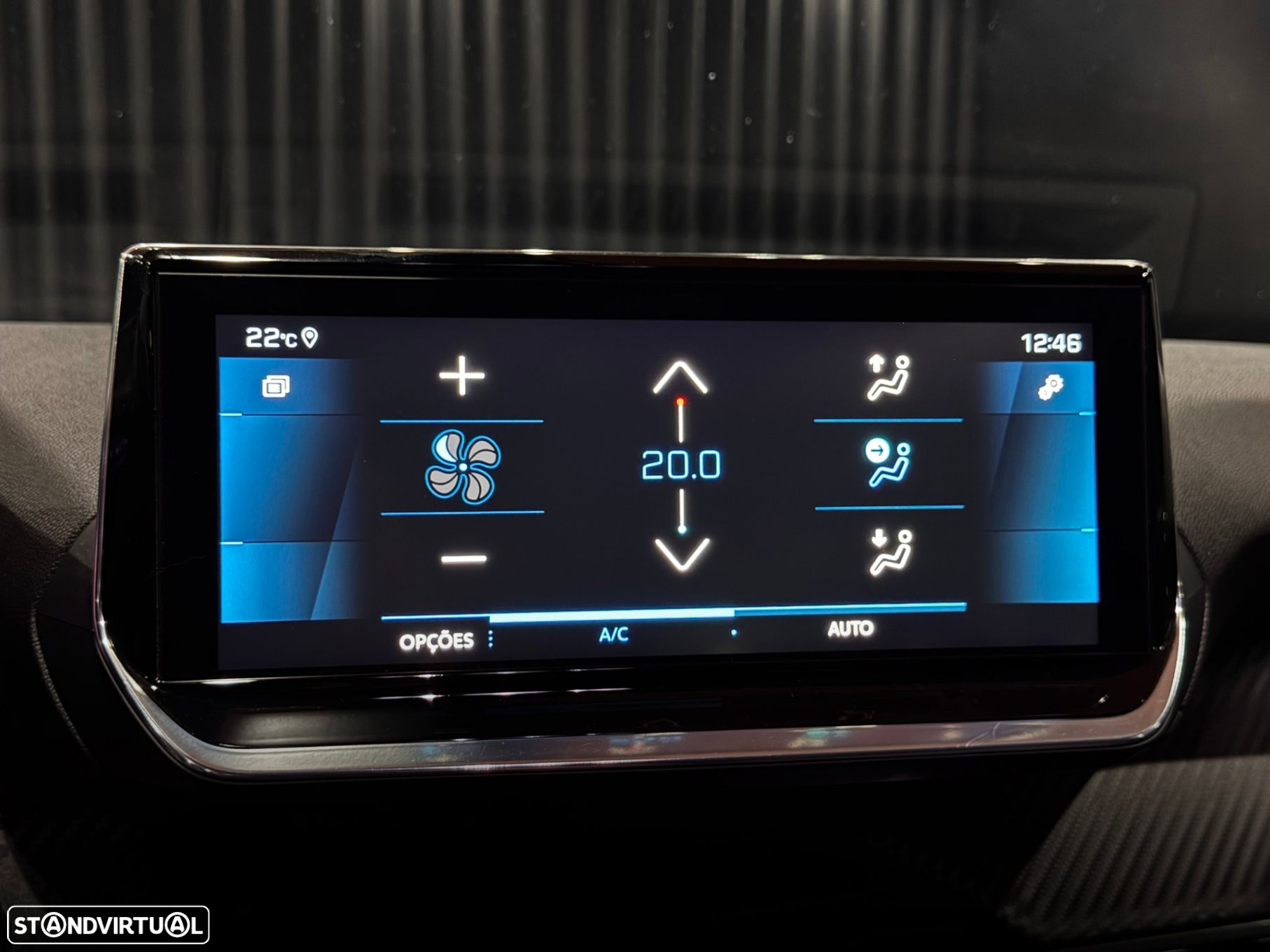 Peugeot 2008 1.2 PureTech Allure Pack EAT8 - 22