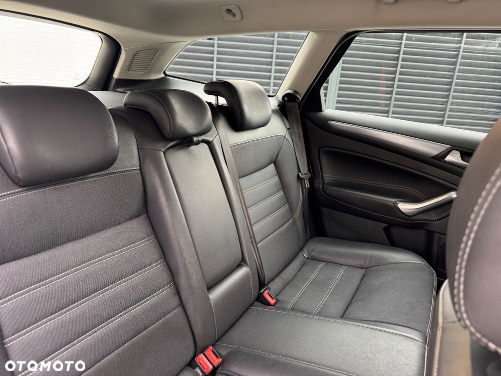 Ford Mondeo 2.0 TDCi Titanium - 21
