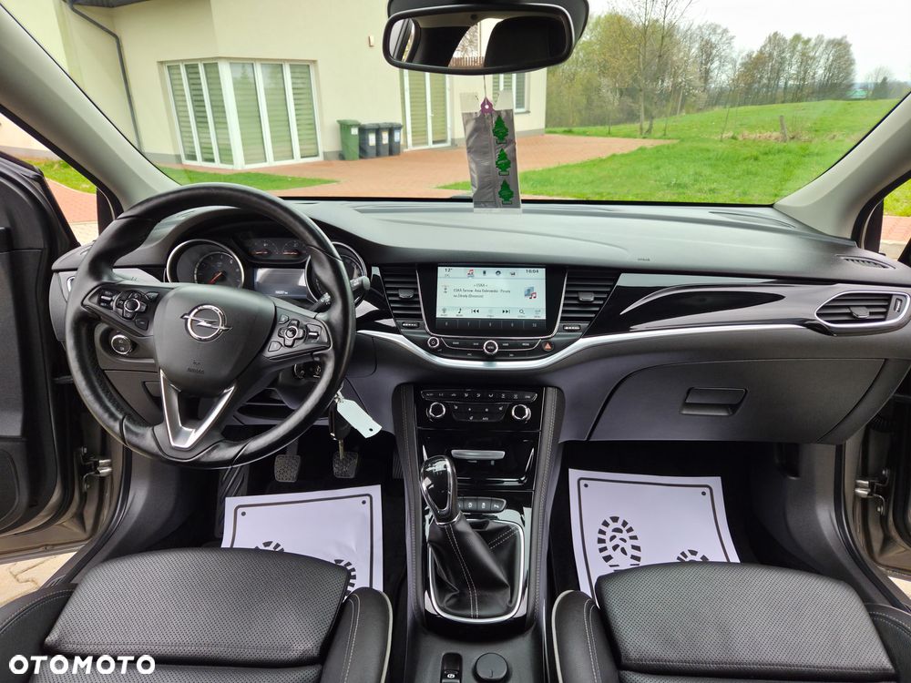 Opel Astra 1.4 Turbo 120 Jahre - 17