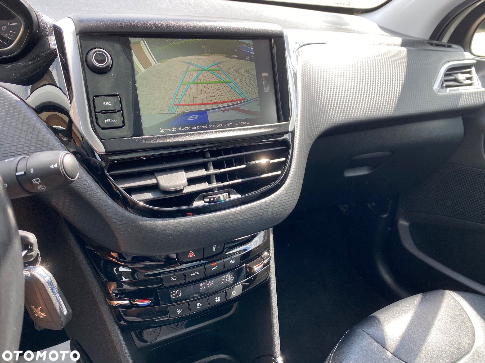 Peugeot 2008 1.2 Pure Tech Allure S&S - 2
