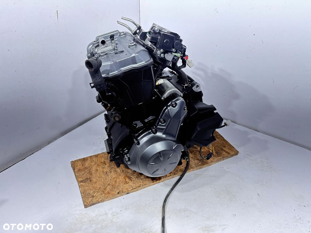 Silnik  Kawasaki Z650   Z 650   16-19R  14Dni GW - 11