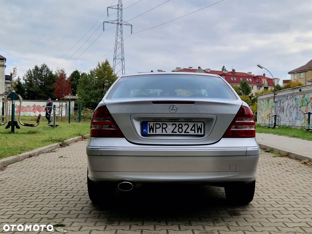 Mercedes-Benz Klasa C 200 Kompressor Sport Edition - 5