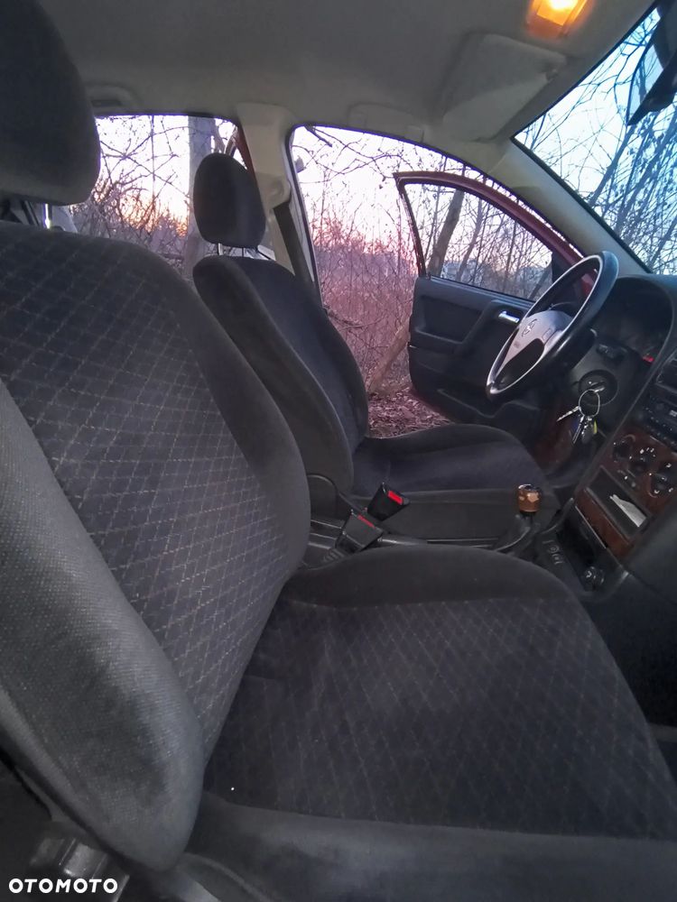 Opel Astra 1.8 16V Dream - 15