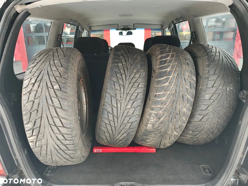 Hyundai Terracan - 22