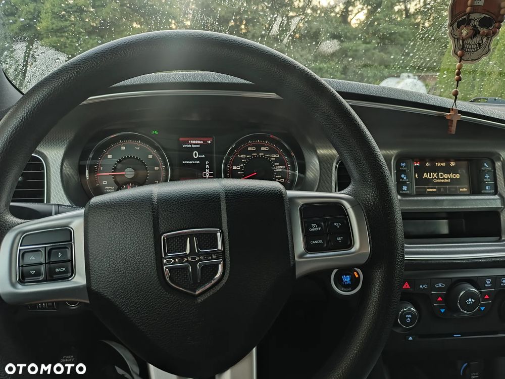Dodge Charger - 13