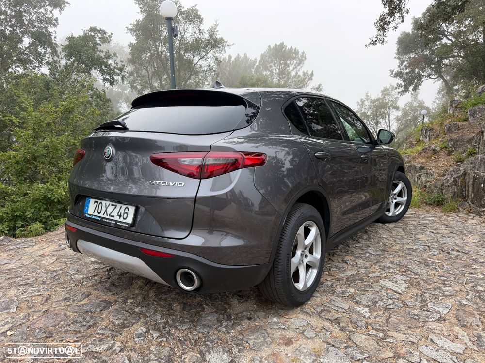 Alfa Romeo Stelvio 2.2 D Super AT8 - 5