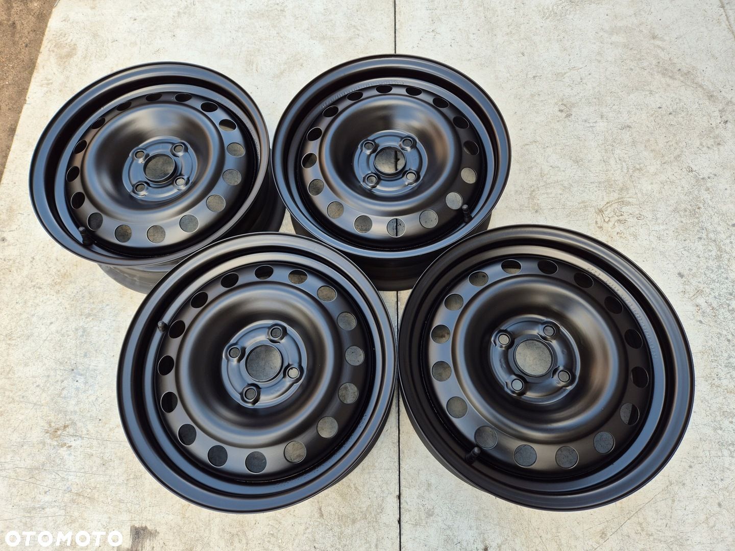 FELGA STALOWA 15 KIA RIO STONIC PICANTO ET36 - 1