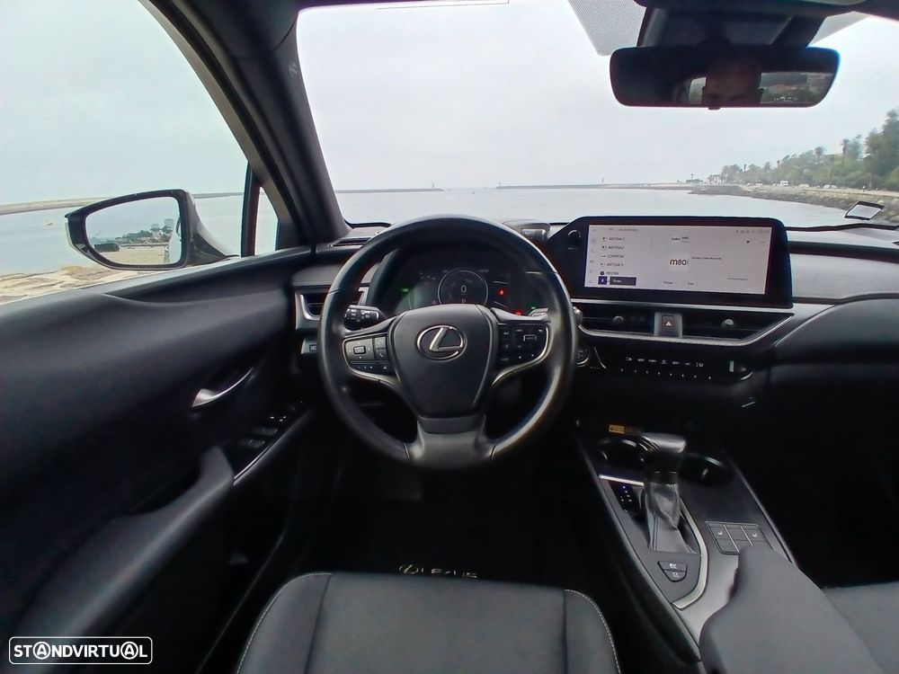 Lexus UX 250h Sport (Ecrã 12.3) - 11