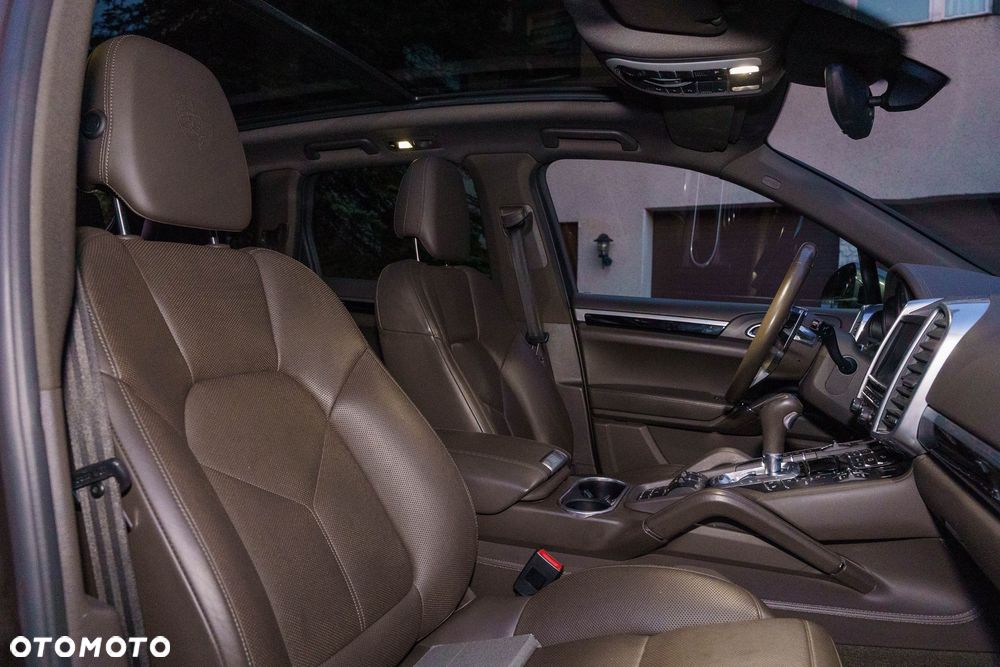 Porsche Cayenne Diesel Platinum Edition - 19