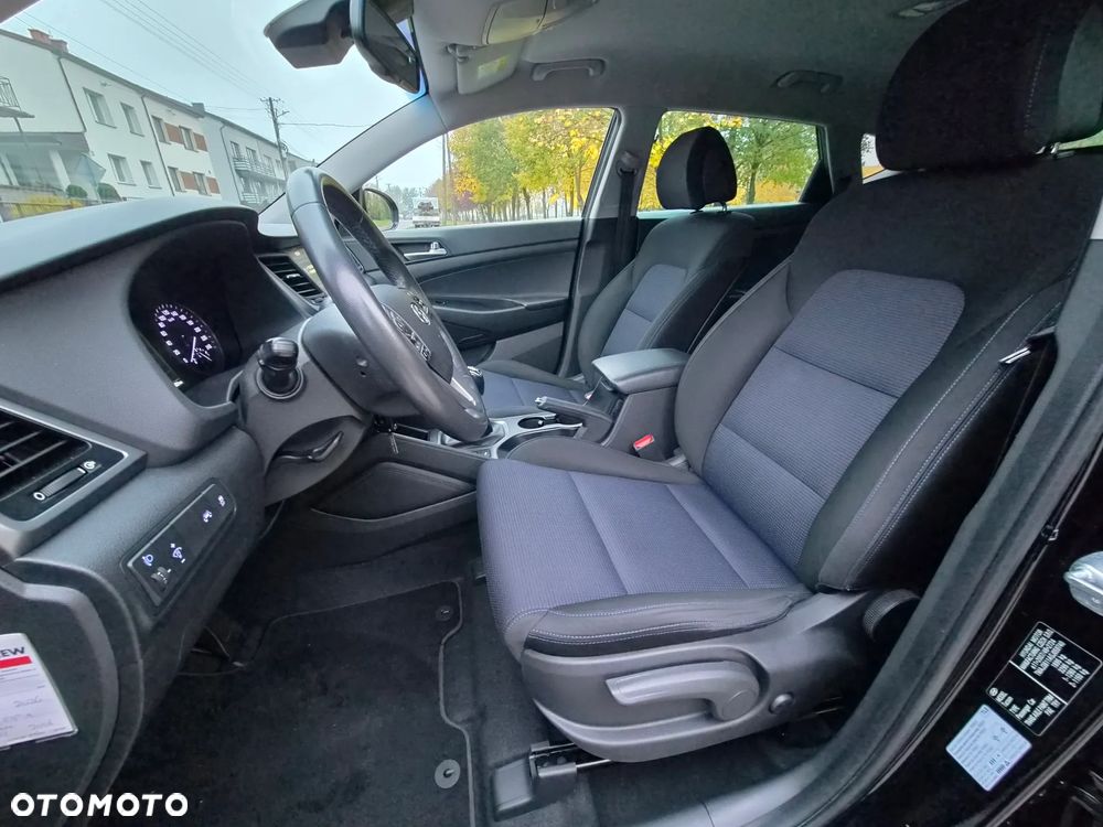 Hyundai Tucson blue 1.6 GDi 2WD Navi - 24