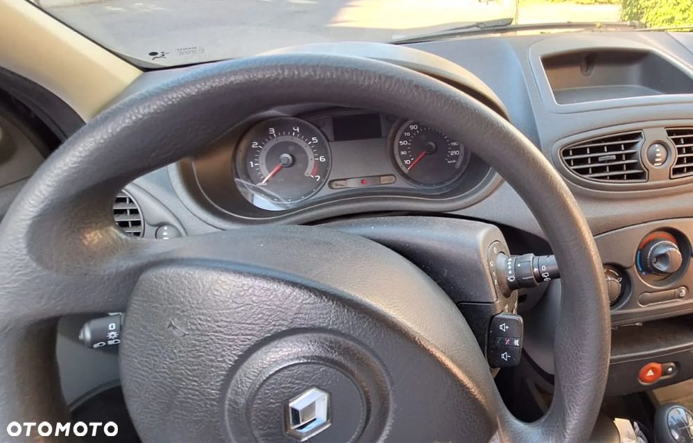 Renault Clio 1.2 16V Authentique - 3
