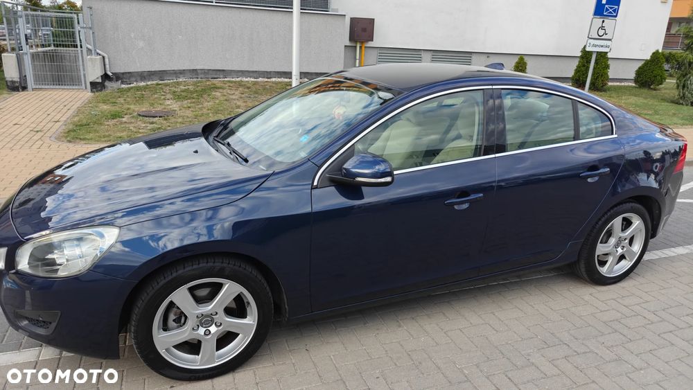 Volvo S60 T4 Momentum - 2