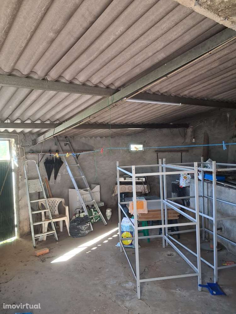 2 Moradias para Remodelação em Cernache - Grande imagem: 2/28