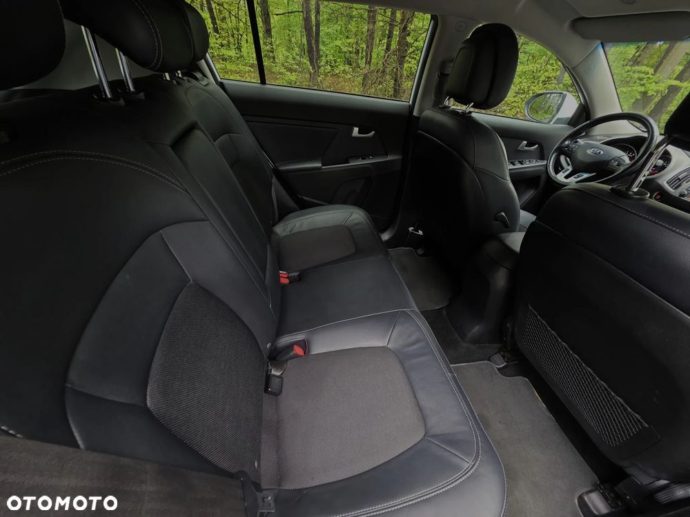 Kia Sportage 2.0 CRDI 2WD Spirit - 9