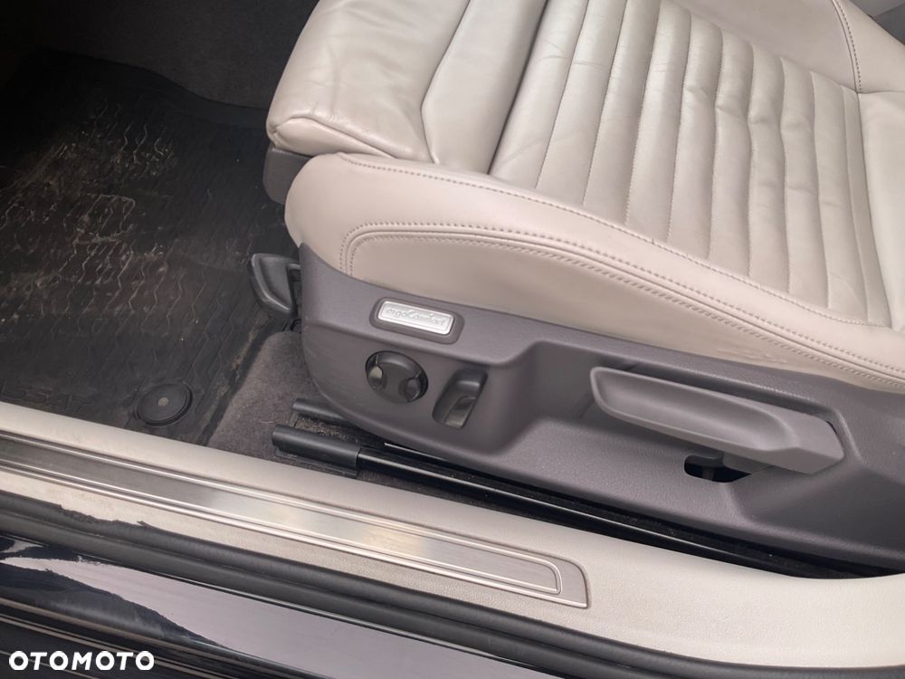 Volkswagen Passat 2.0 TSI Elegance DSG - 19