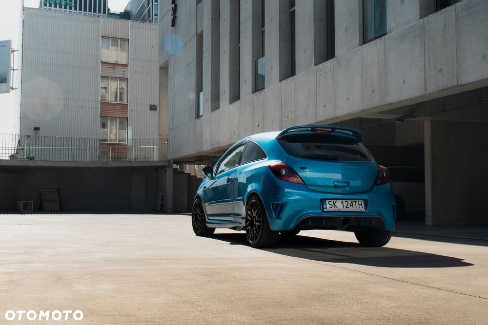 Opel Corsa 1.6T OPC - 2