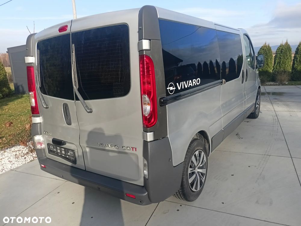 Opel Vivaro - 10