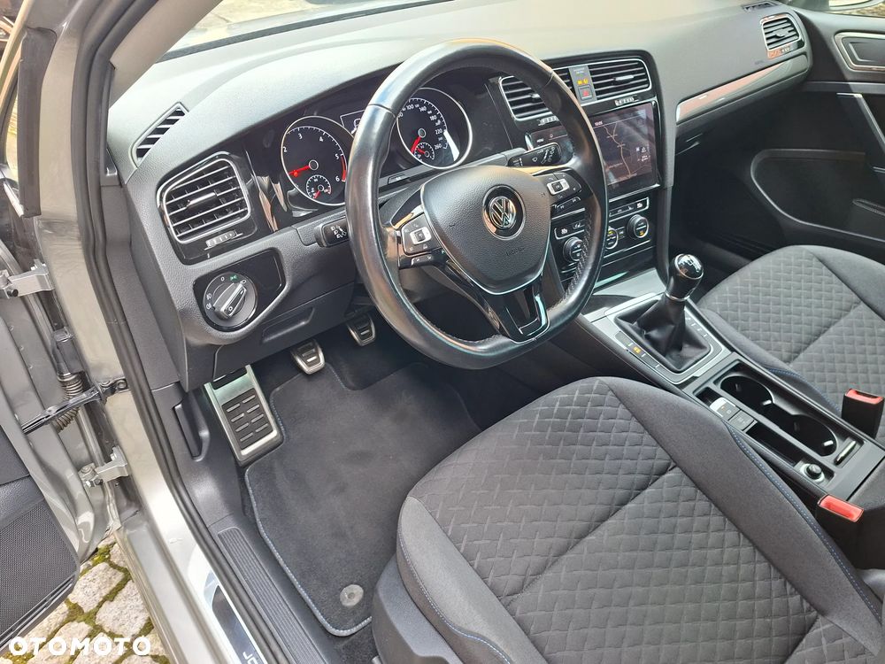 Volkswagen Golf 2.0 TDI Join - 11