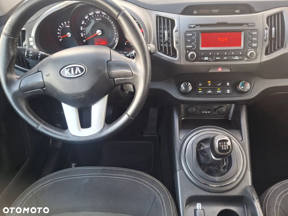 Kia Sportage 1.6 GDI 2WD Dream-Team Edition - 28