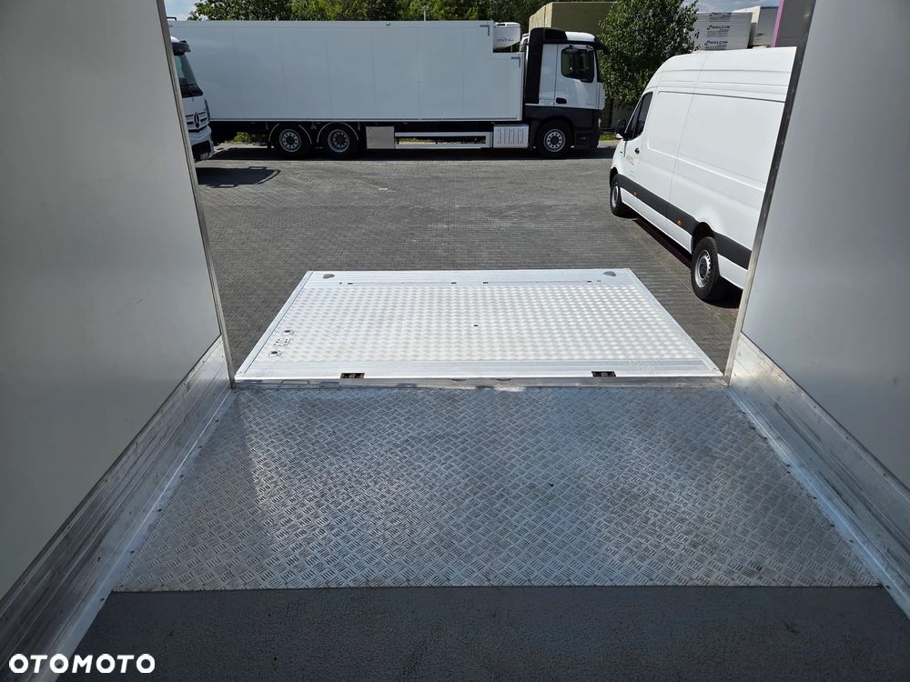 Mercedes-Benz Atego 818 - 26
