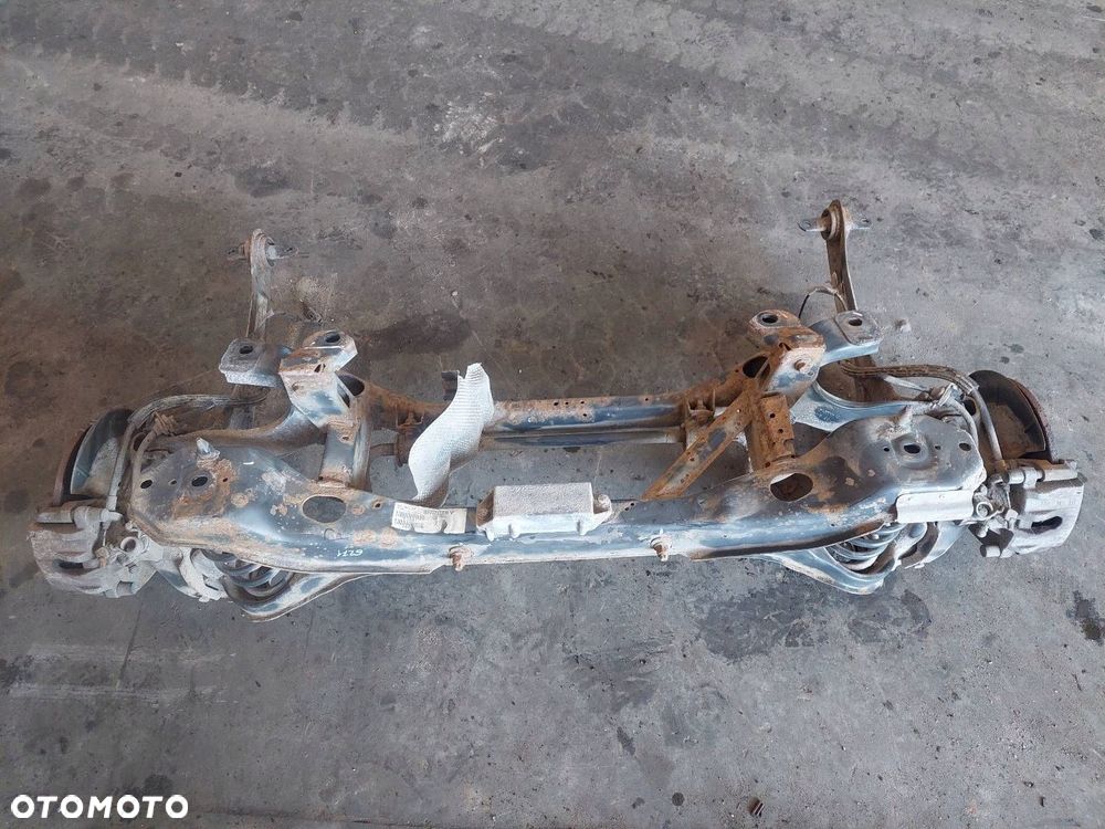KOMPLETNE ZAWIESZENIE BELKA SANKI TYŁ VOLVO V50 I - 2