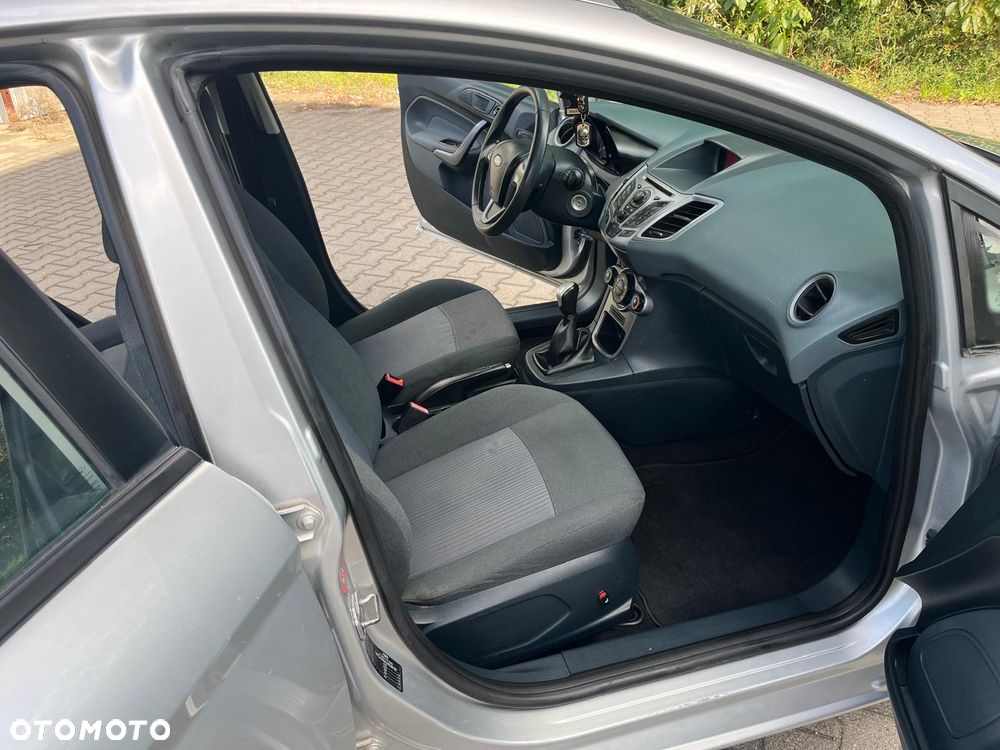 Ford Fiesta - 15