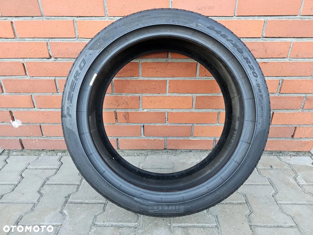 (O162) 245/40R20 6,2mm 99Y RSC 16r / Pirelli P Zero - 4