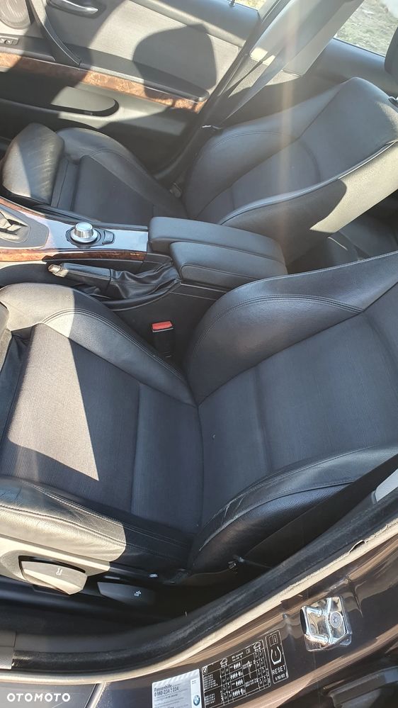 BMW Seria 3 325i - 11