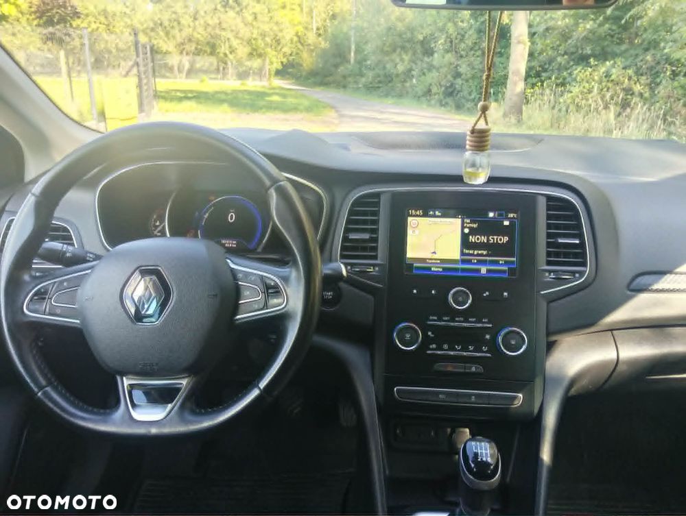 Renault Megane 1.5 Blue dCi Limited - 9