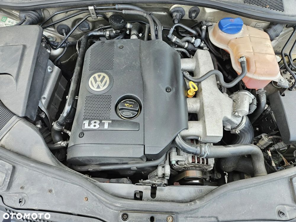Volkswagen Passat 1.8T Highline Tiptr - 10