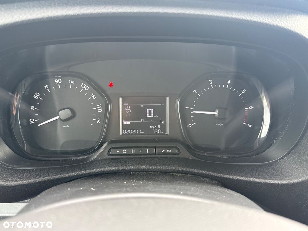 Opel VIVARO - 25