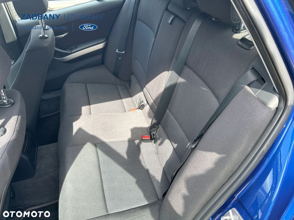 BMW Seria 3 - 18