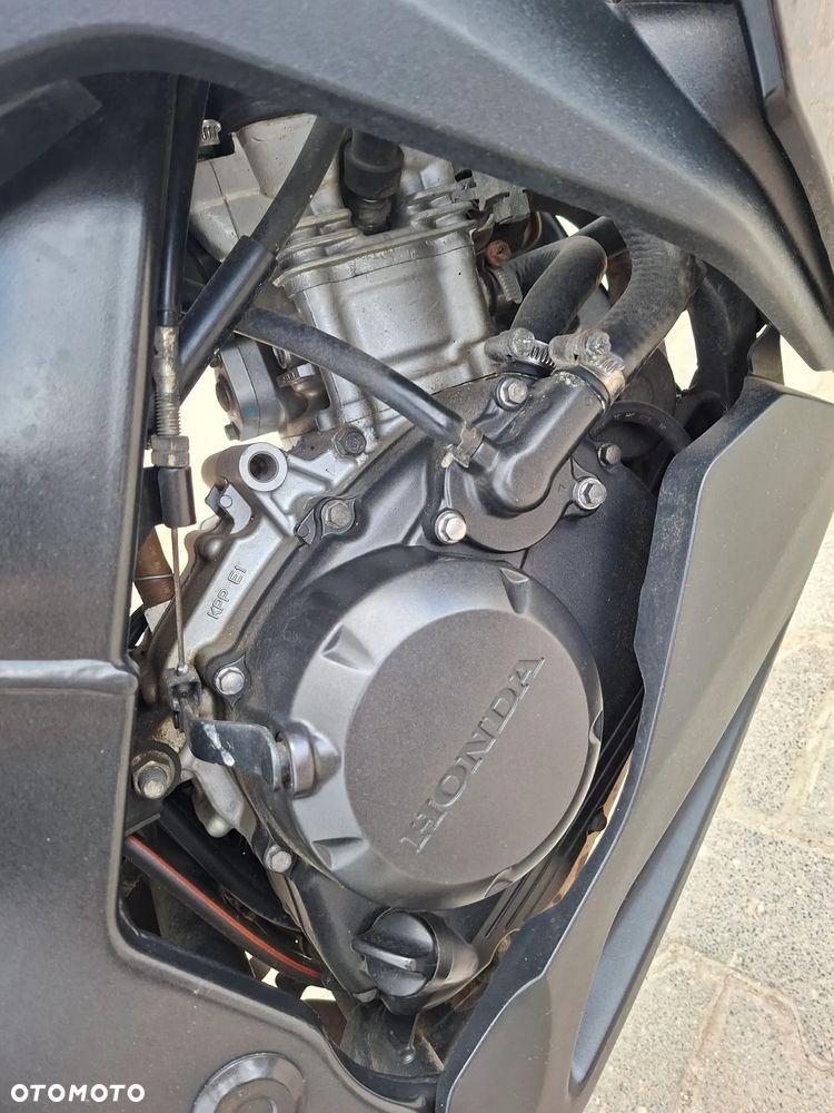 Honda CBR - 6