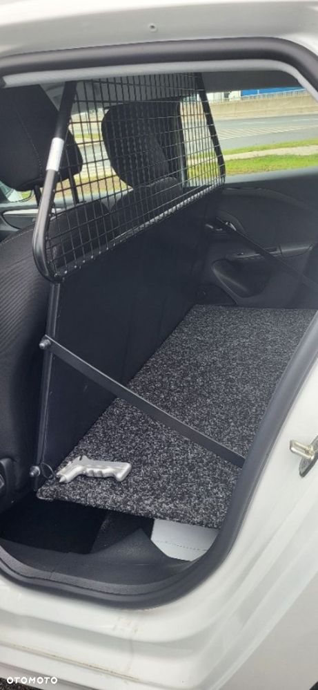 Opel CORSA - 8