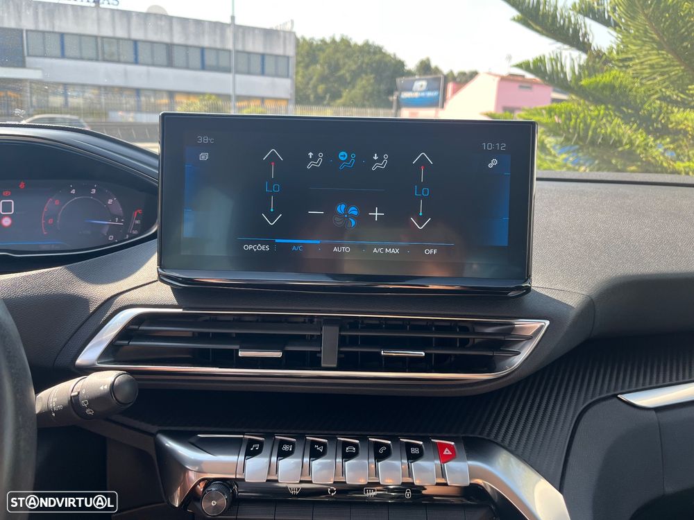 Peugeot 3008 1.5 BlueHDi Allure Pack - 40