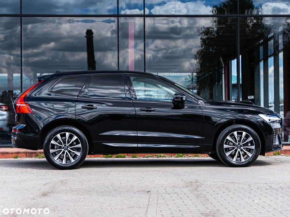 Volvo XC 60 B4 D Plus Dark - 15